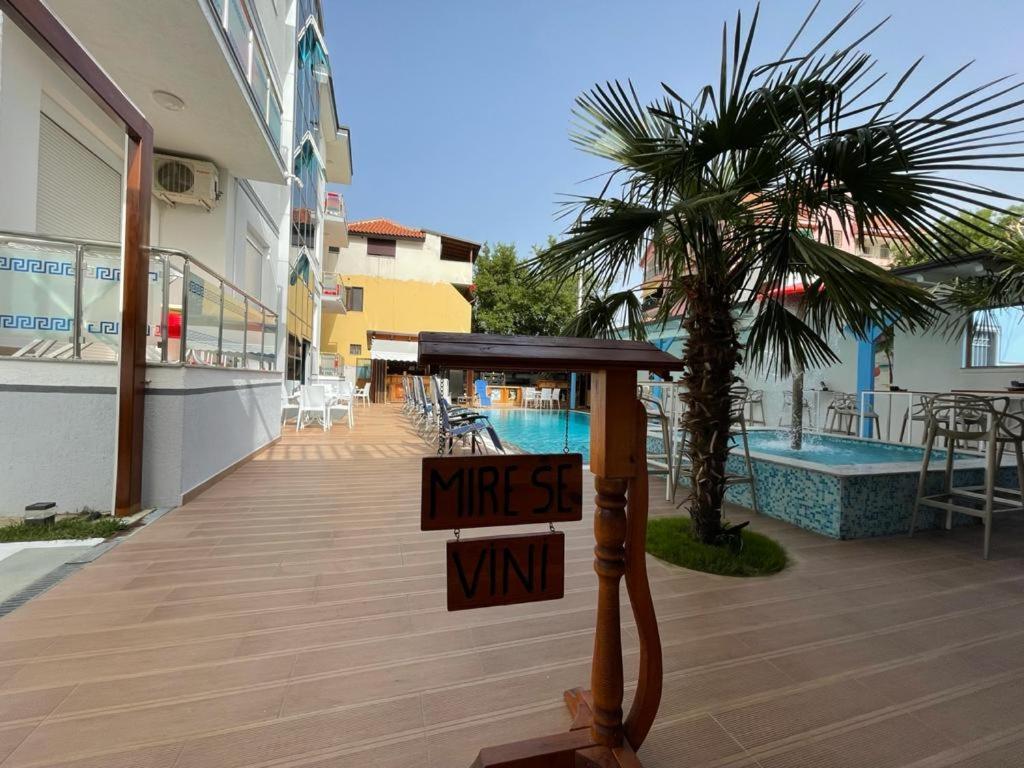 Brian Hotel Velipojë Екстериор снимка
