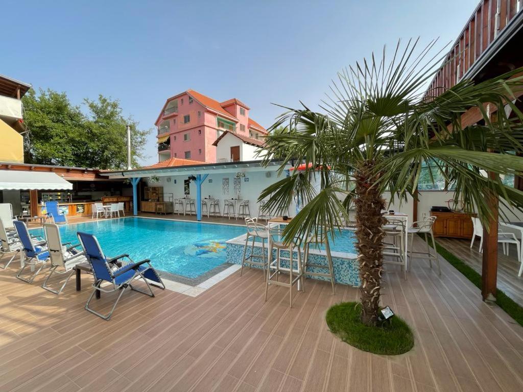 Brian Hotel Velipojë Екстериор снимка