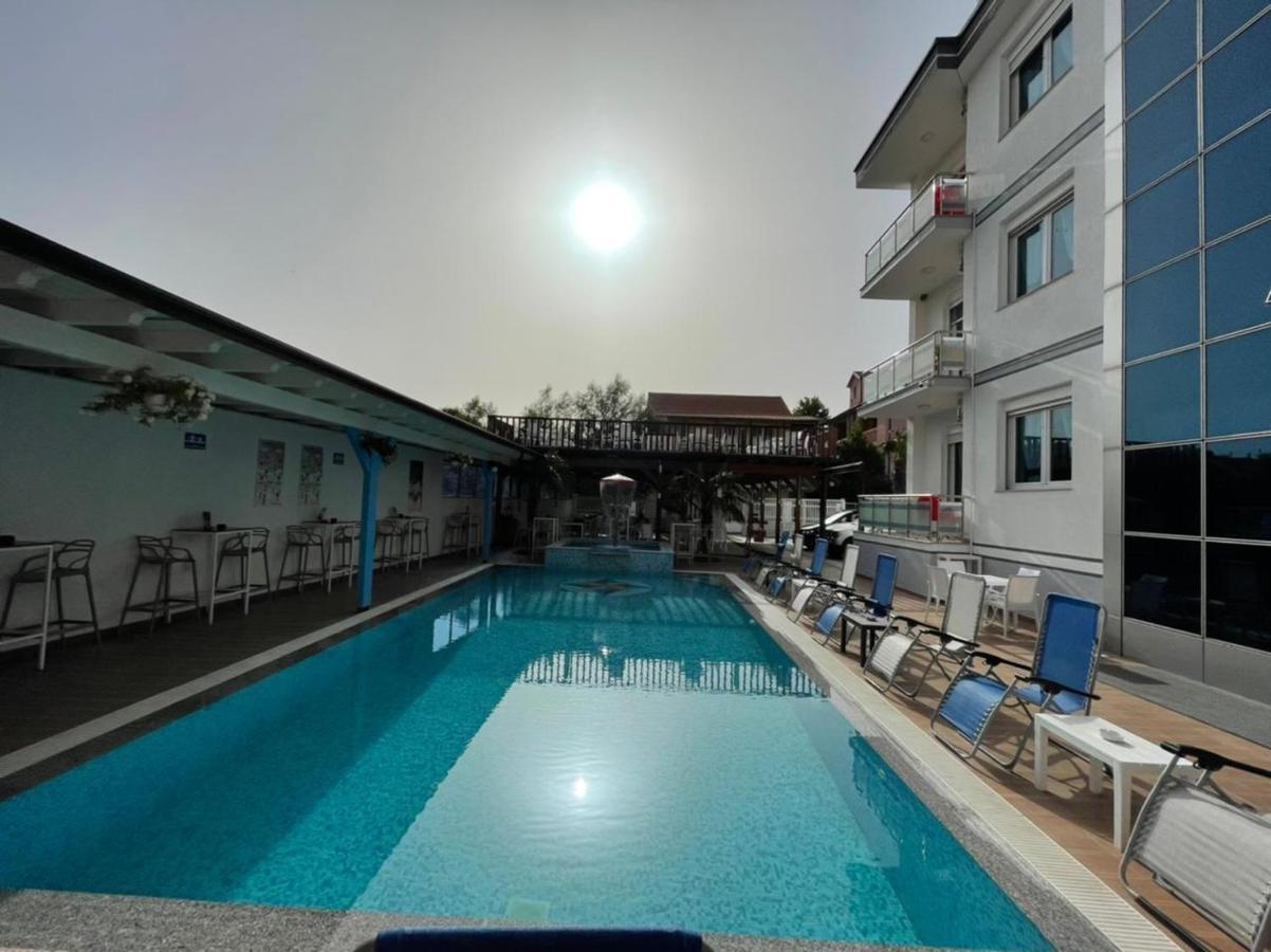 Brian Hotel Velipojë Екстериор снимка