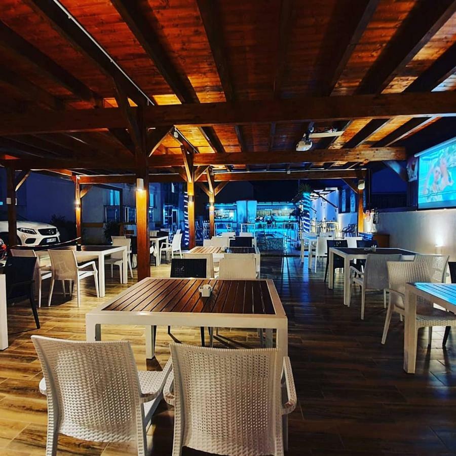 Brian Hotel Velipojë Екстериор снимка